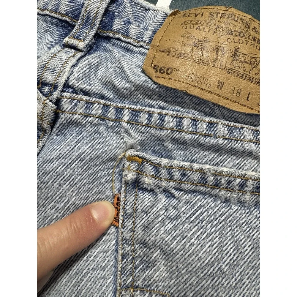 Vtg 90s Levi's 560 Orange Tab Jean Shorts Size 34‎ Distressed Cut Off Denim USA